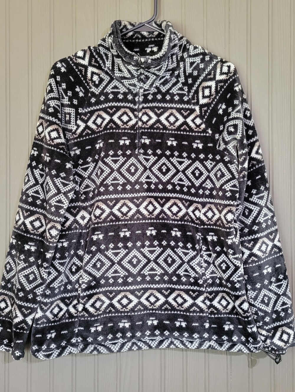 Eddie Bauer Quest Plush Fleece Pullover Sweater Aztec Print Black Women's Large